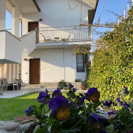 Appartamento Zena Saronno Bagian luar foto